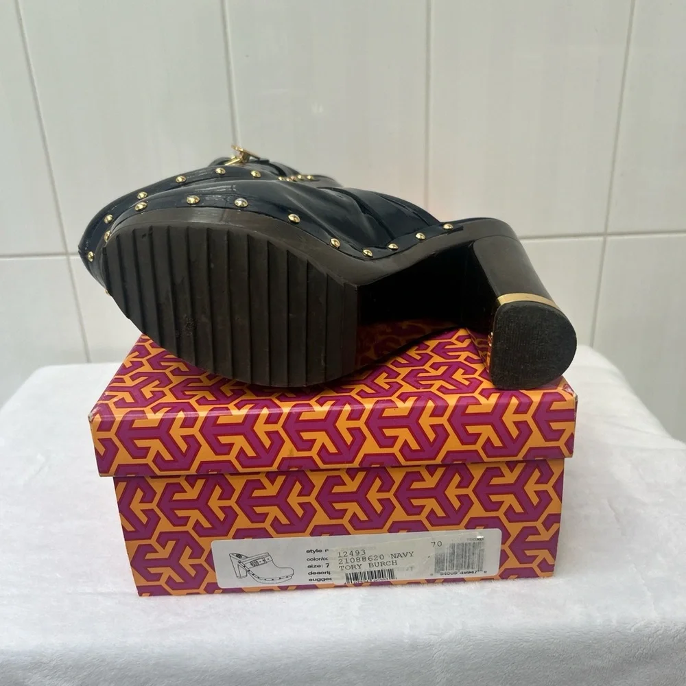 Tory Burch Navy Mules with Gold Details - Picture 6 of 7